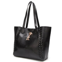 Andrya Shoulder bag with an additional small bag; Black