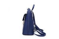 Women’s fashionable backpack